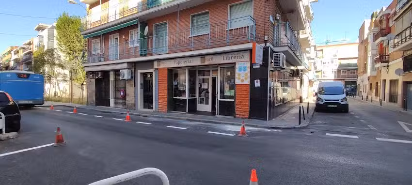 Academia Papelería Librería Pencil