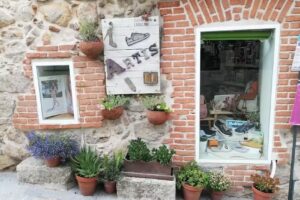 Artis Papeleria Libreria Zapateria