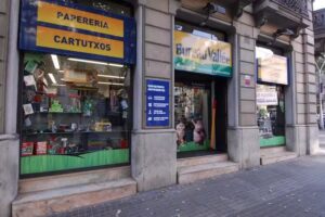 Bureau Vallée Pau Claris