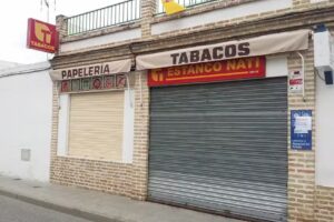 Estanco. Loterías del Estado. Papelería Nati- Punto NACEX.shop. DHL service point. NICKEL. Punto CORREOS EXPRESS