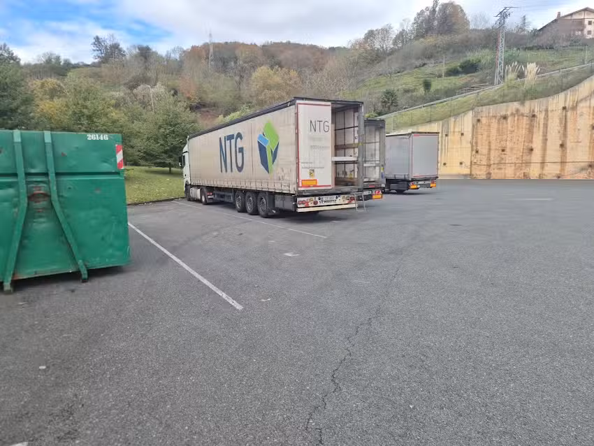 Itasa Carga/Descarga CAMIONES – Load/Unload TRUCKS