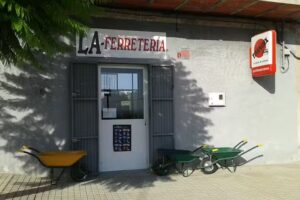 LA FERRETERIA