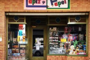 Lápiz y Papel Librería