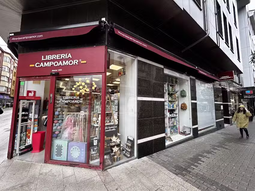 Librer&iacute;a Campoamor Mieres