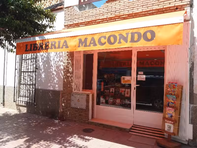 Librer&iacute;a Macondo