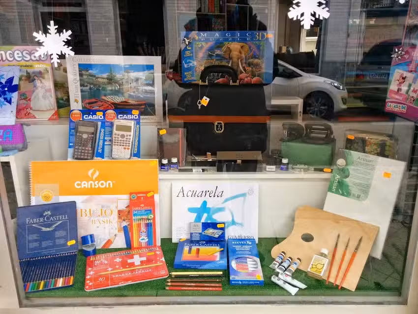 Librer&iacute;a Papeler&iacute;a Carabanchel