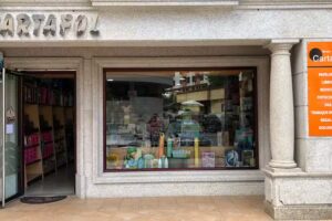 Librería-papelería CARTAFOL