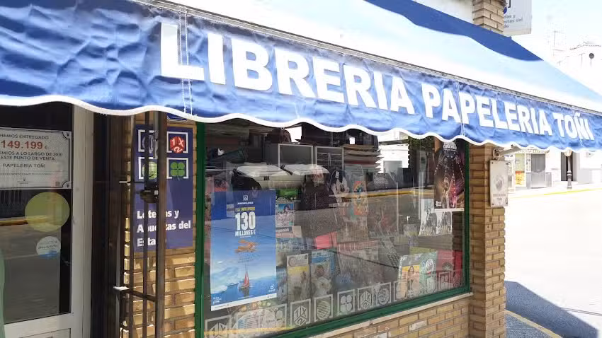 Libreria Papeleria To&ntilde;i