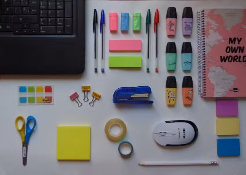 MP OFFICE (Montse Parra)