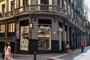 Mr. Wonderful Santa Cruz