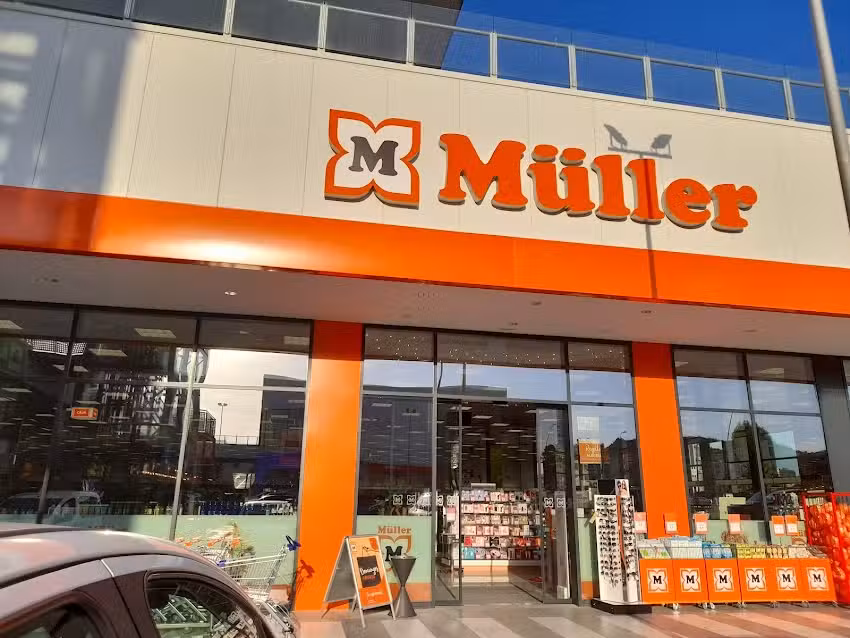 M&uuml;ller