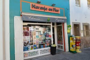 NARANJO EN FLOR.Librería/Papelería