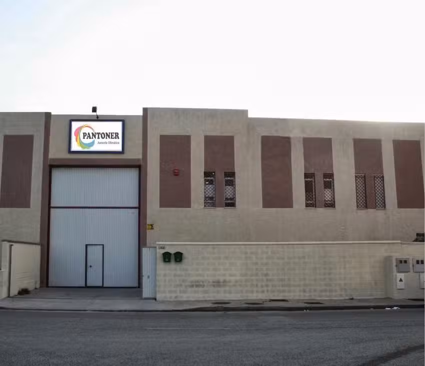 PANTONER PLUS Papeler&iacute;a y material de oficina