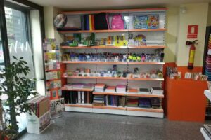 Papelería Isidro: Loterías y fotografía.