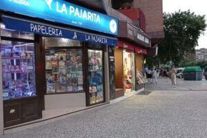 Papelería La Pajarita