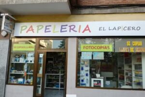 Papelería – Librería «El lapicero»
