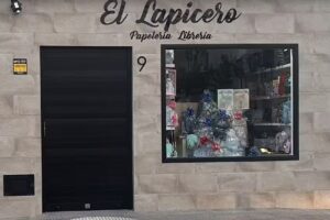PAPELERÍA LIBRERÍA EL LAPICERO