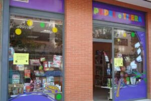 Papelería «Papel o Tijera»