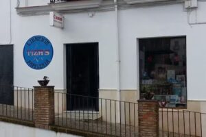 Papelería Y Librería Tiza’S