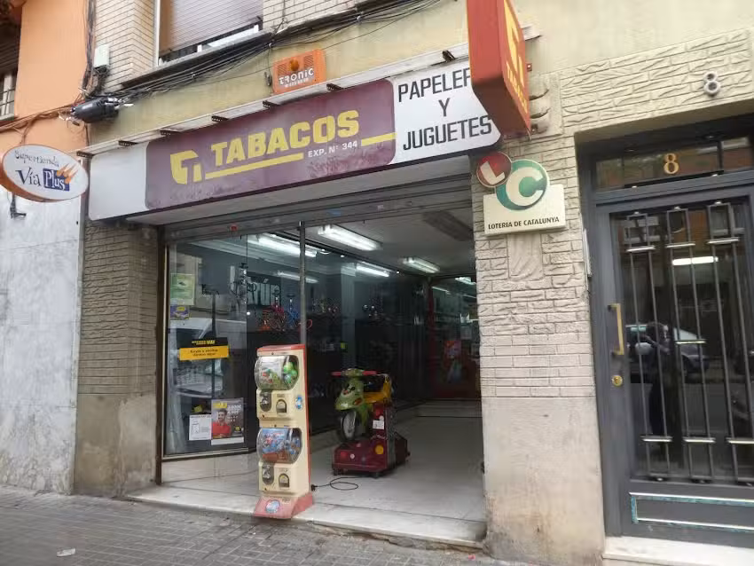 Tabacos, papeleria y juguetes
